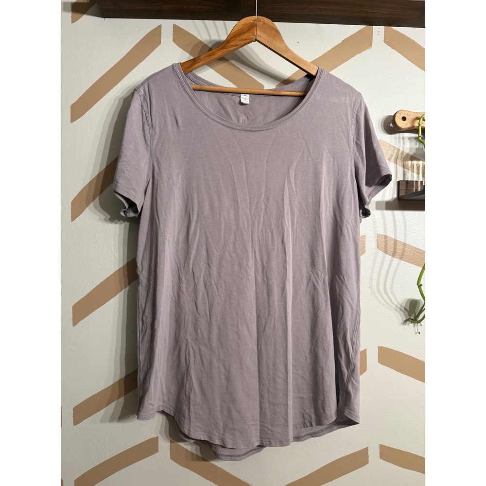 Lululemon Short Sleeve Tee Womens 12 Purple Curved Hem Relaxed Fit Top